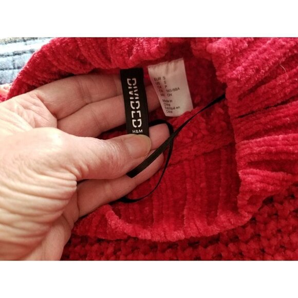 Divided H&M Womens Red Velvet Yarn Crop Sweater Long Sleeve Mock Neck Top Sz S - Picture 6 of 10
